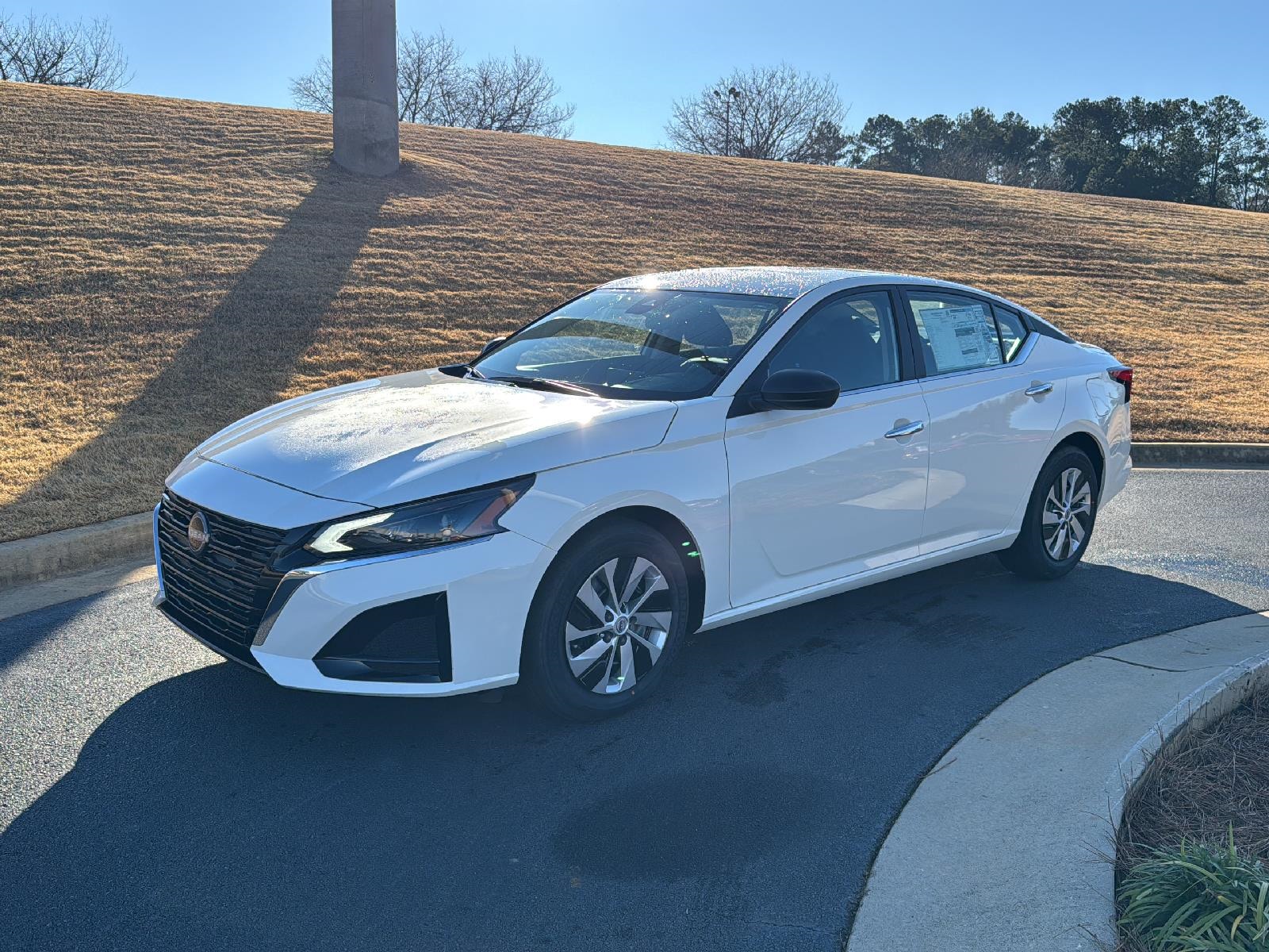 2025 Nissan Altima Sedan 