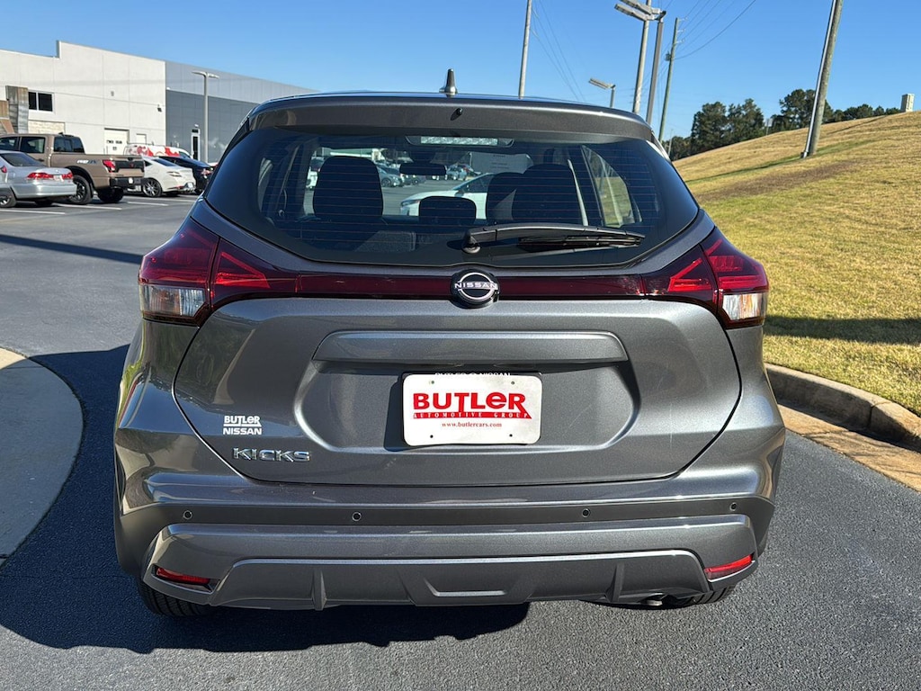 2025 Nissan Kicks Play S photo 4