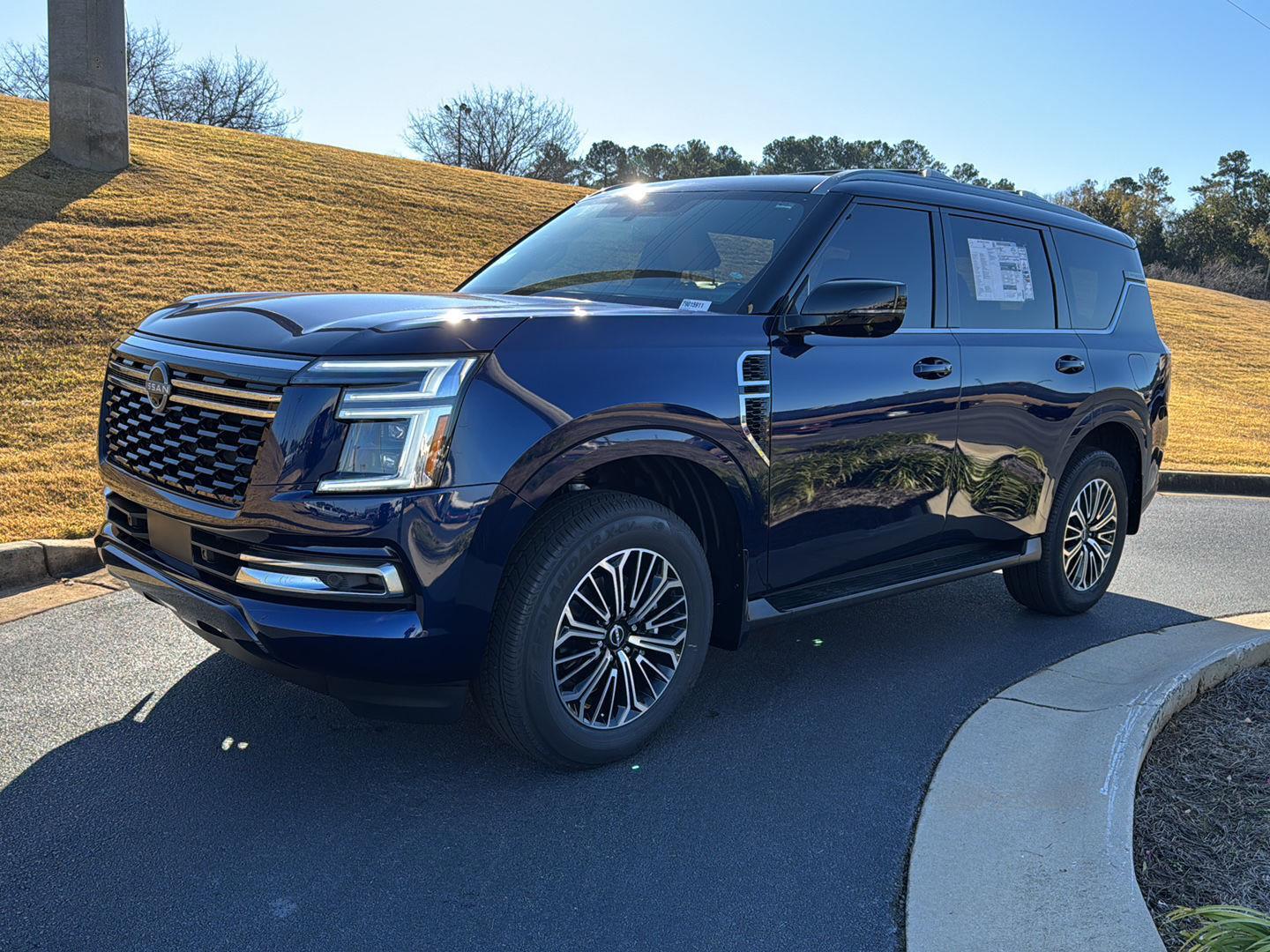 2026 Nissan Armada SL's photo