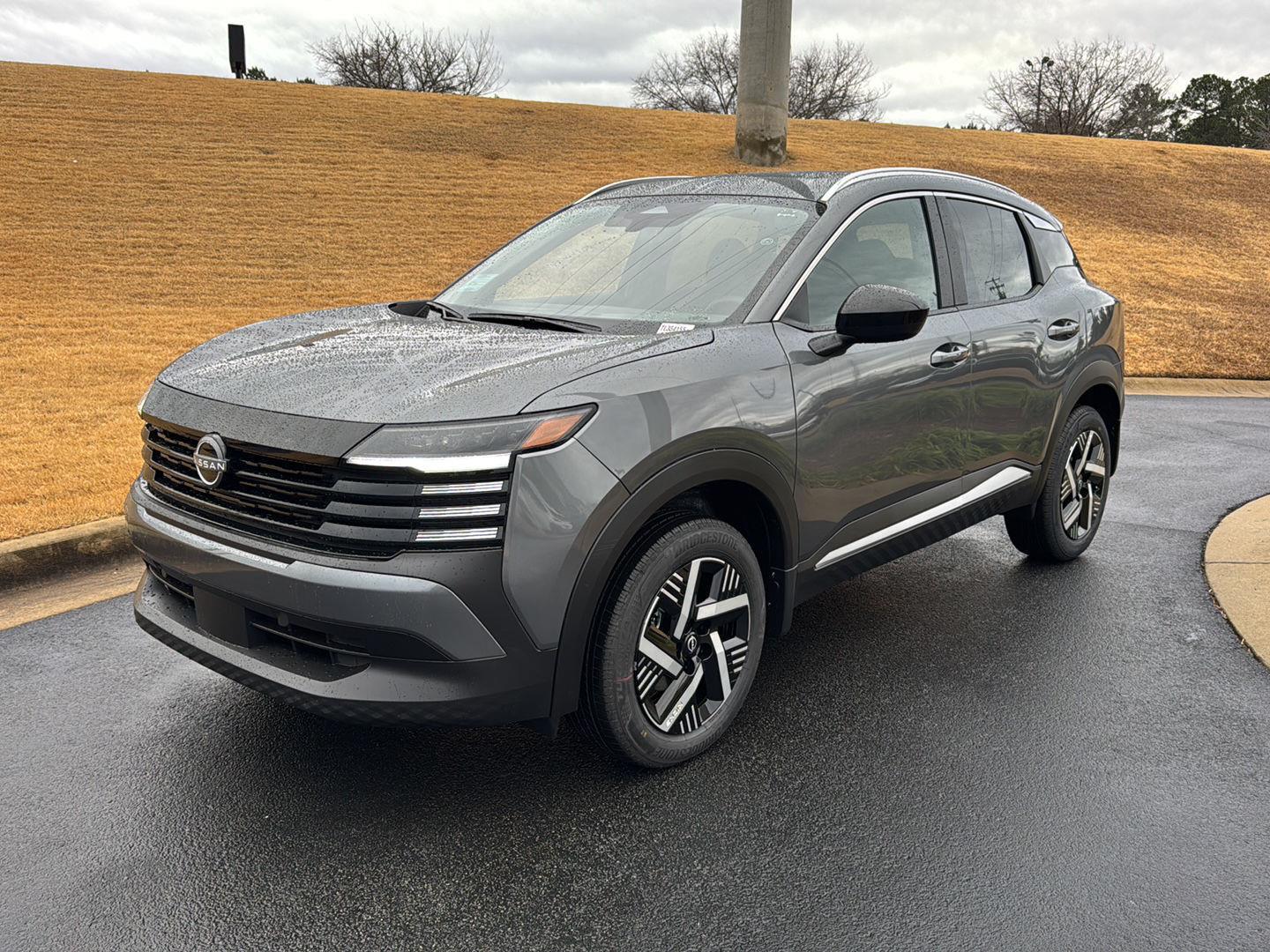 2026 Nissan KICKS SV's photo