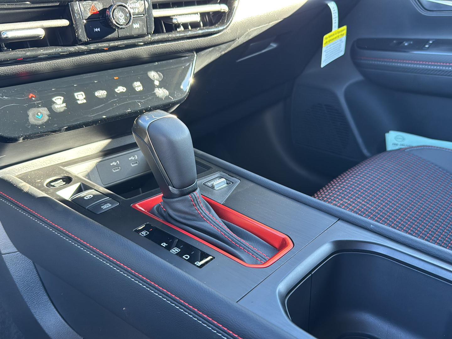 2026 Nissan KICKS SR - Photo 24