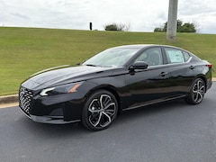 2026 Nissan Altima SR Sedan