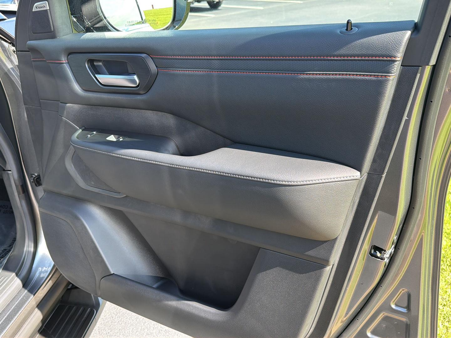 2026 Nissan Armada PRO-4X - Photo 16