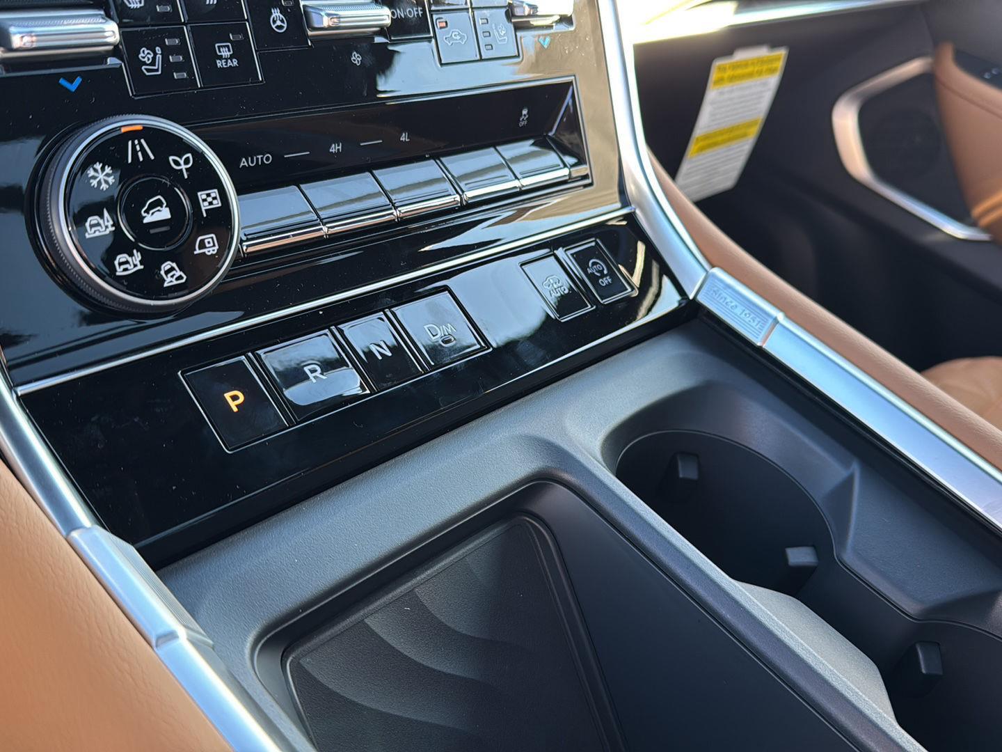 2026 Nissan Armada Platinum Reserve - Photo 25
