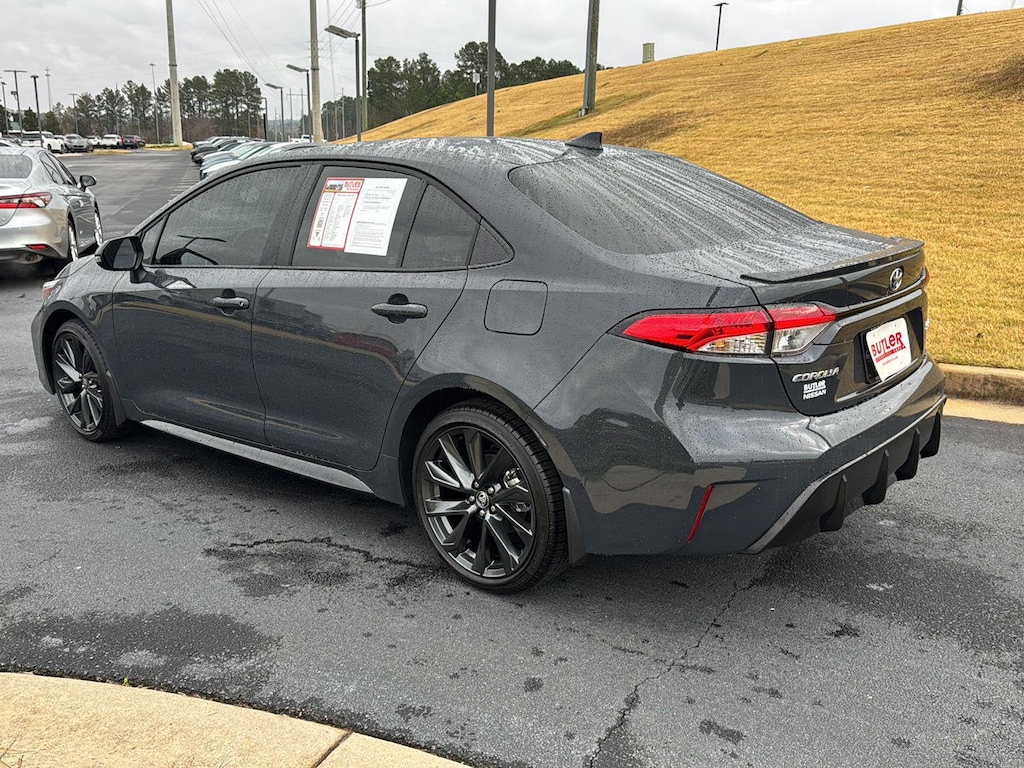 2025 Toyota Corolla SE photo 3