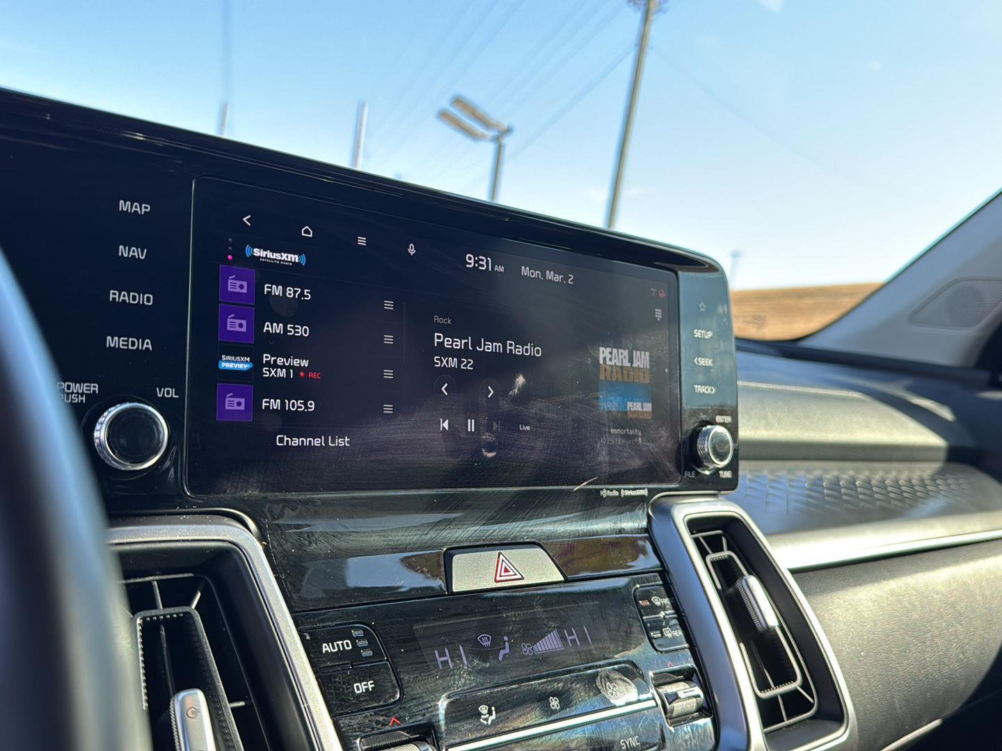 2022 Kia Sorento S - Photo 21