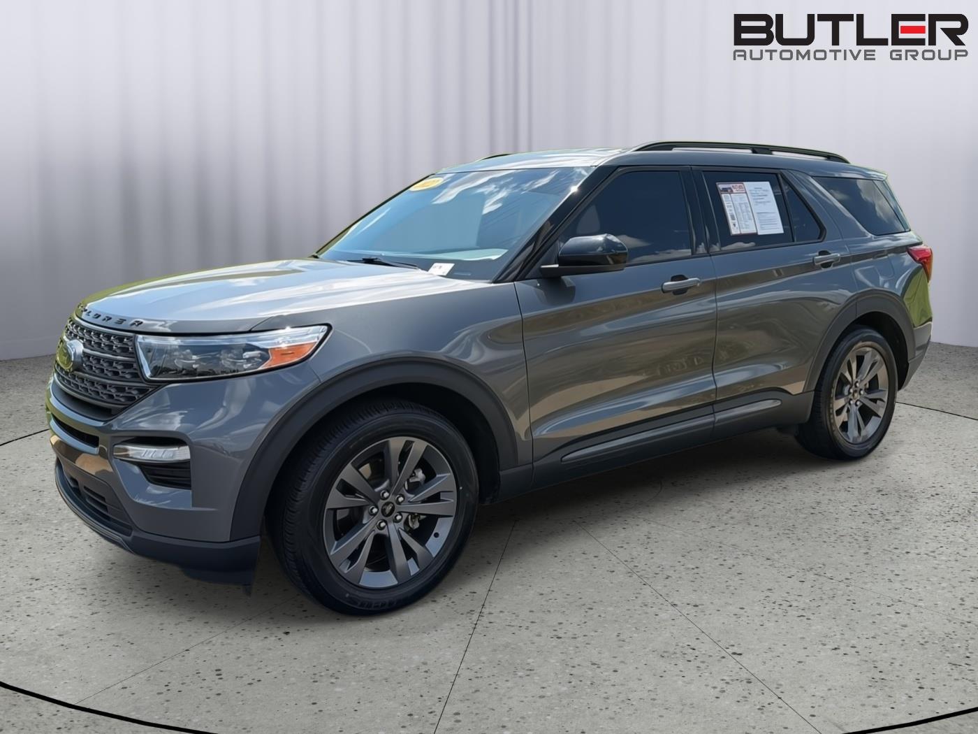 2022 Ford Explorer XLT RWD's photo