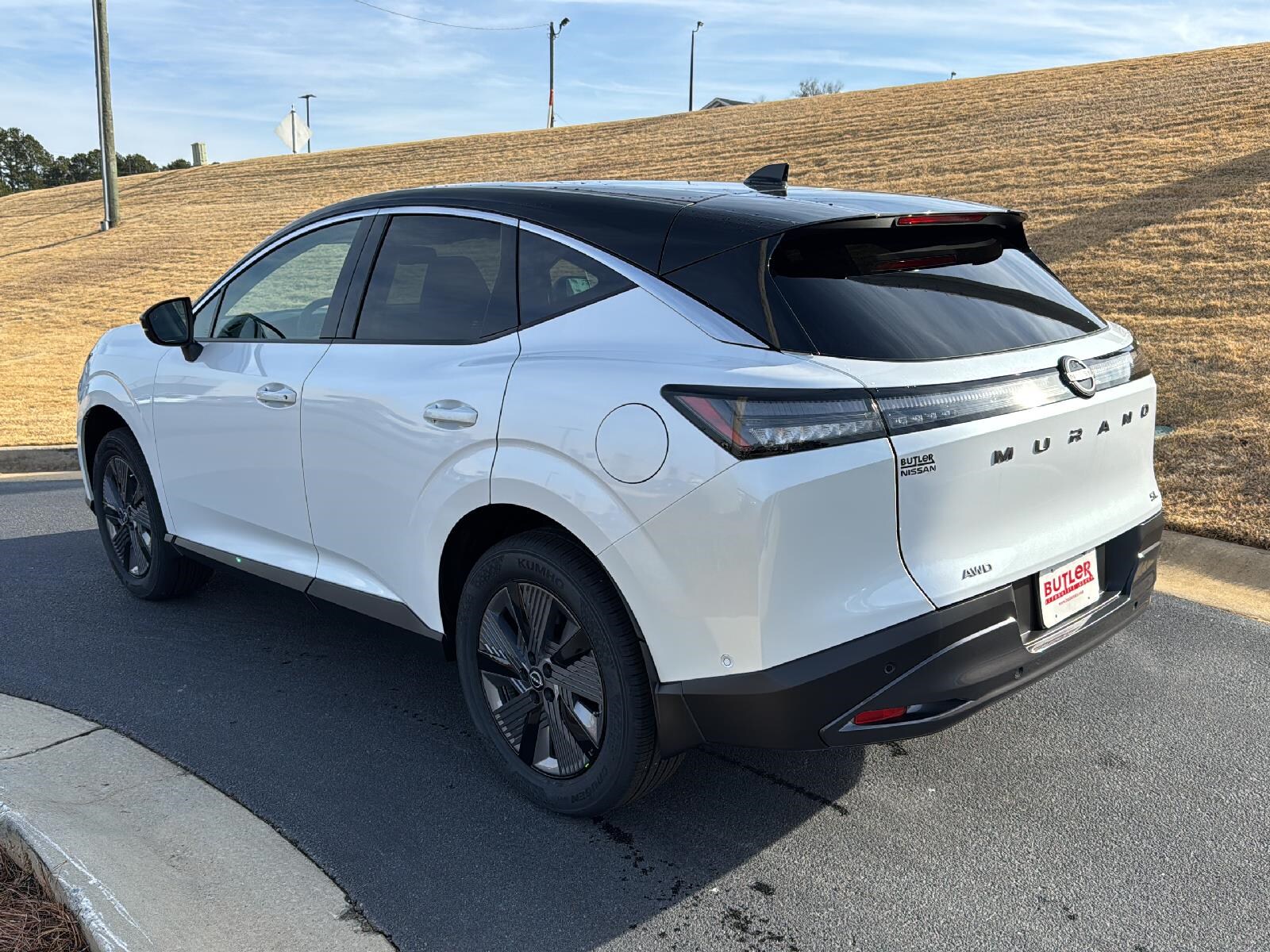 2025 Nissan Murano SL photo 2
