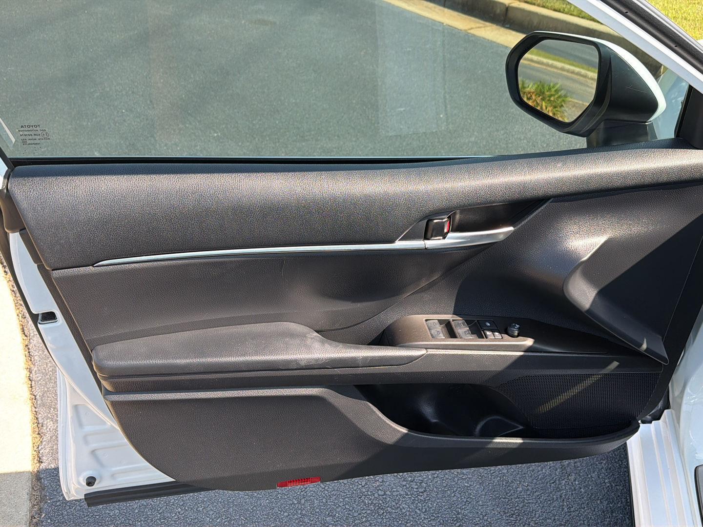 2024 Toyota Camry SE - Photo 16