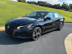 2025 Nissan Altima SR Sedan