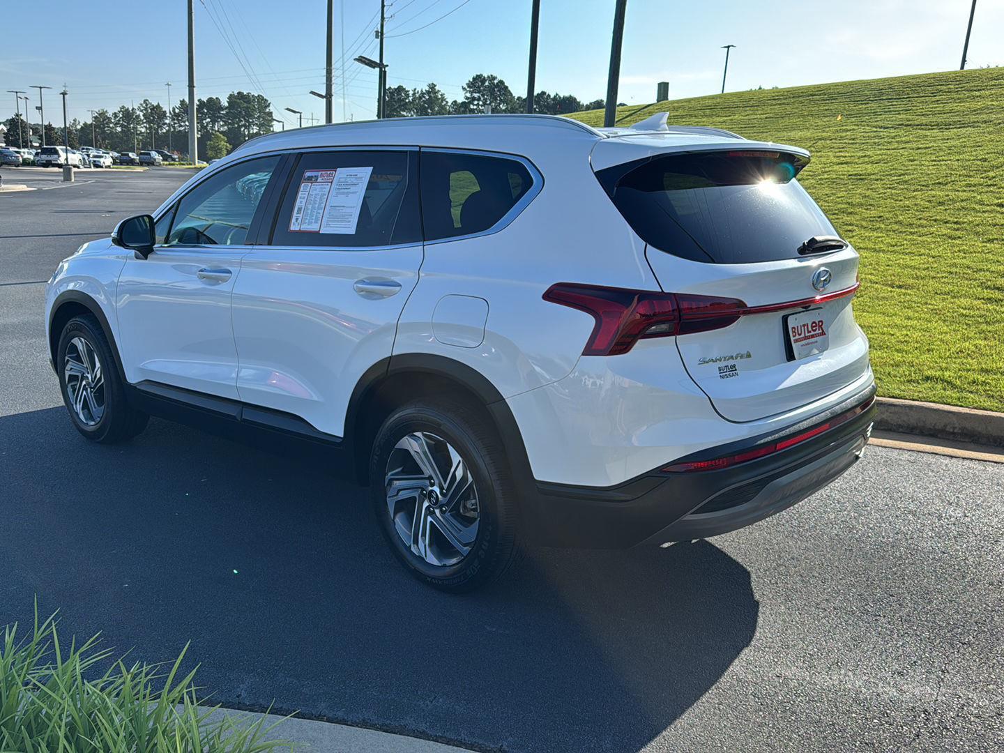 2023 Hyundai Santa Fe SEL photo 3
