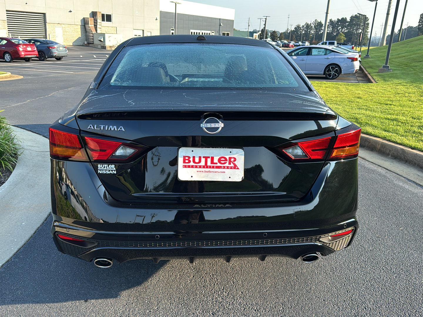 2025 Nissan Altima SV photo 4