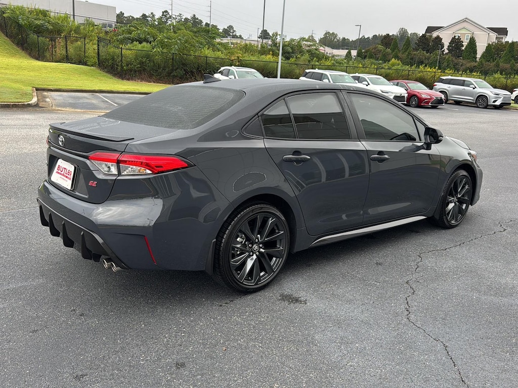 2025 Toyota Corolla SE photo 2