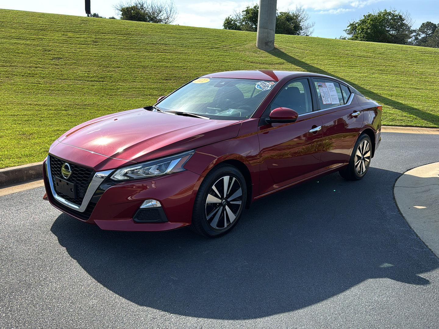 Used 2022 Nissan Altima SV with VIN 1N4BL4DW7NN356970 for sale in Macon, GA
