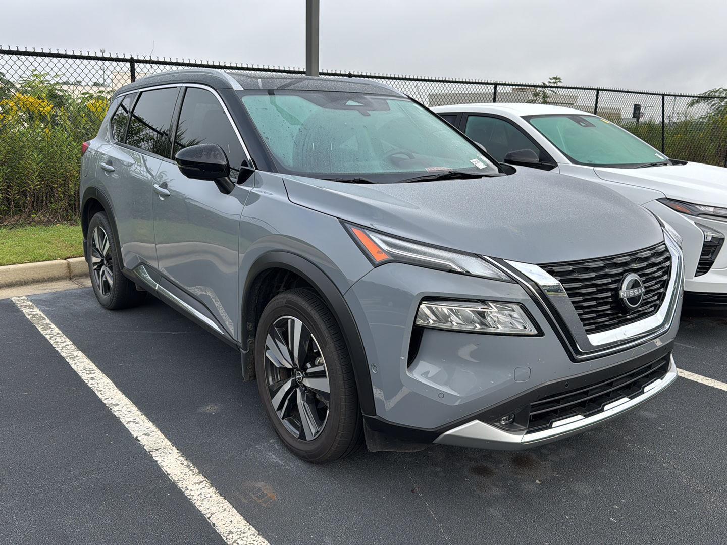 2022 Nissan Rogue Platinum photo 4