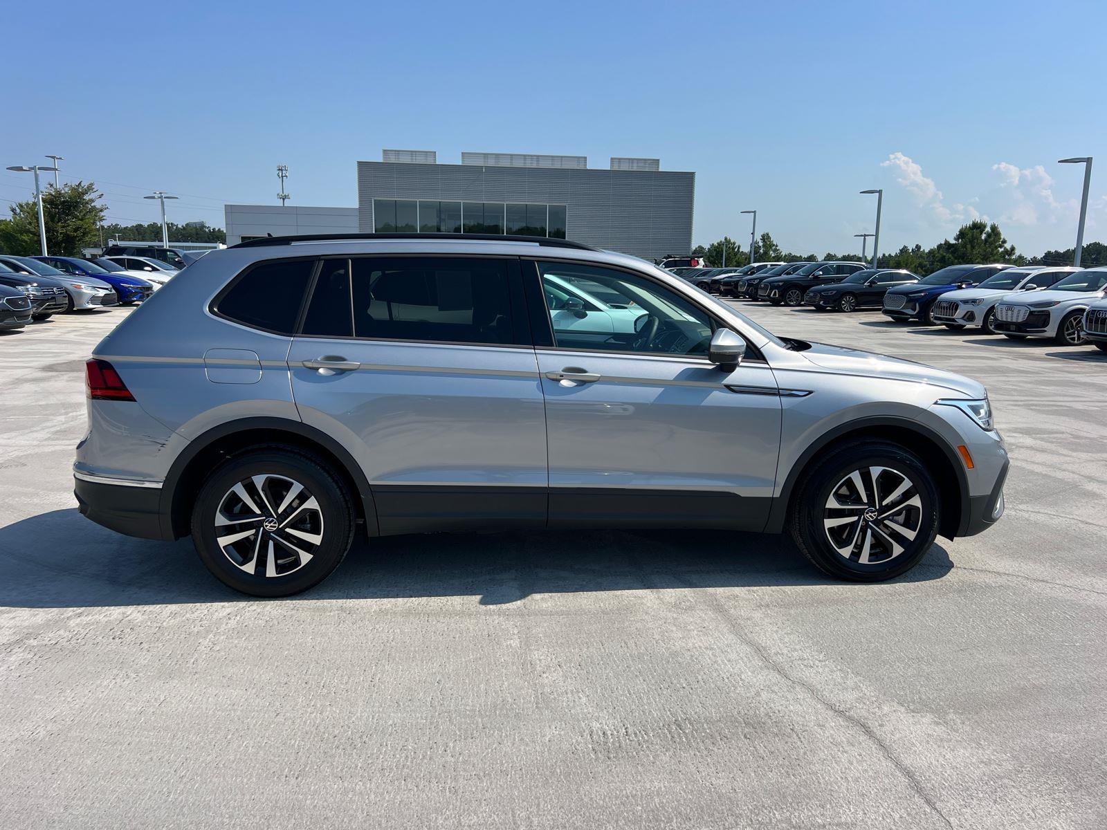 2024 Volkswagen Tiguan S photo 4