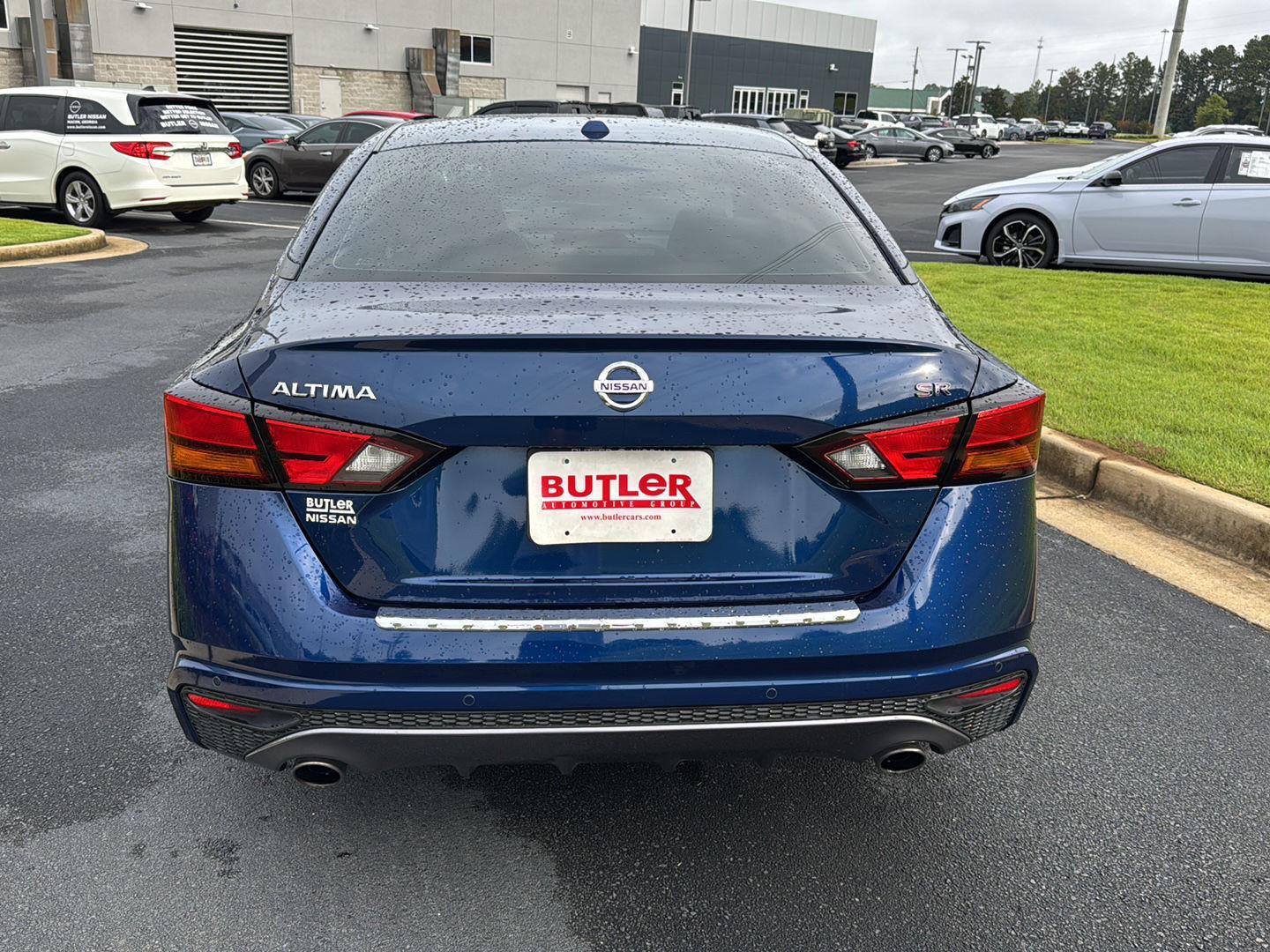 2022 Nissan Altima 2.5 SR photo 4