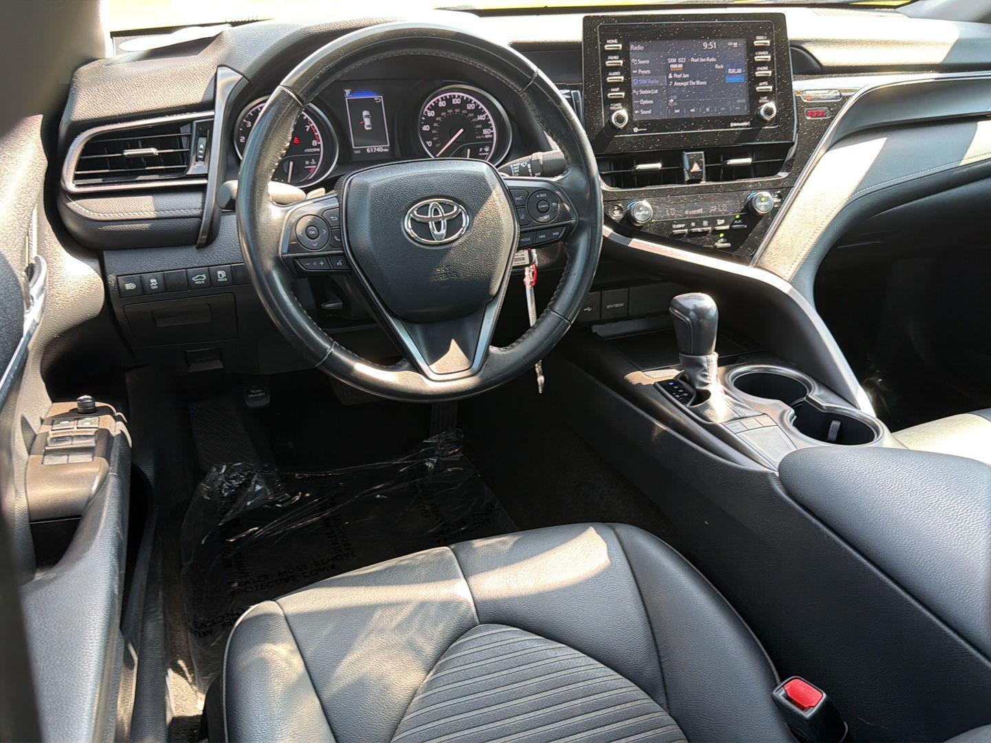 2024 Toyota Camry SE - Photo 18