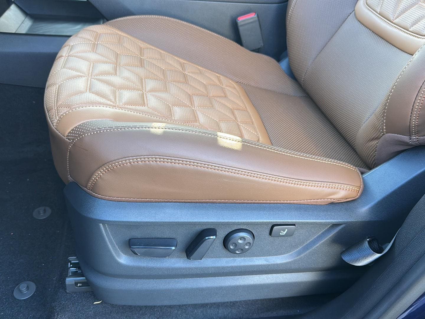 2026 Nissan Armada Platinum Reserve - Photo 28
