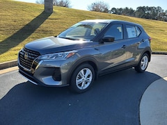 2025 Nissan Kicks Play S SUV