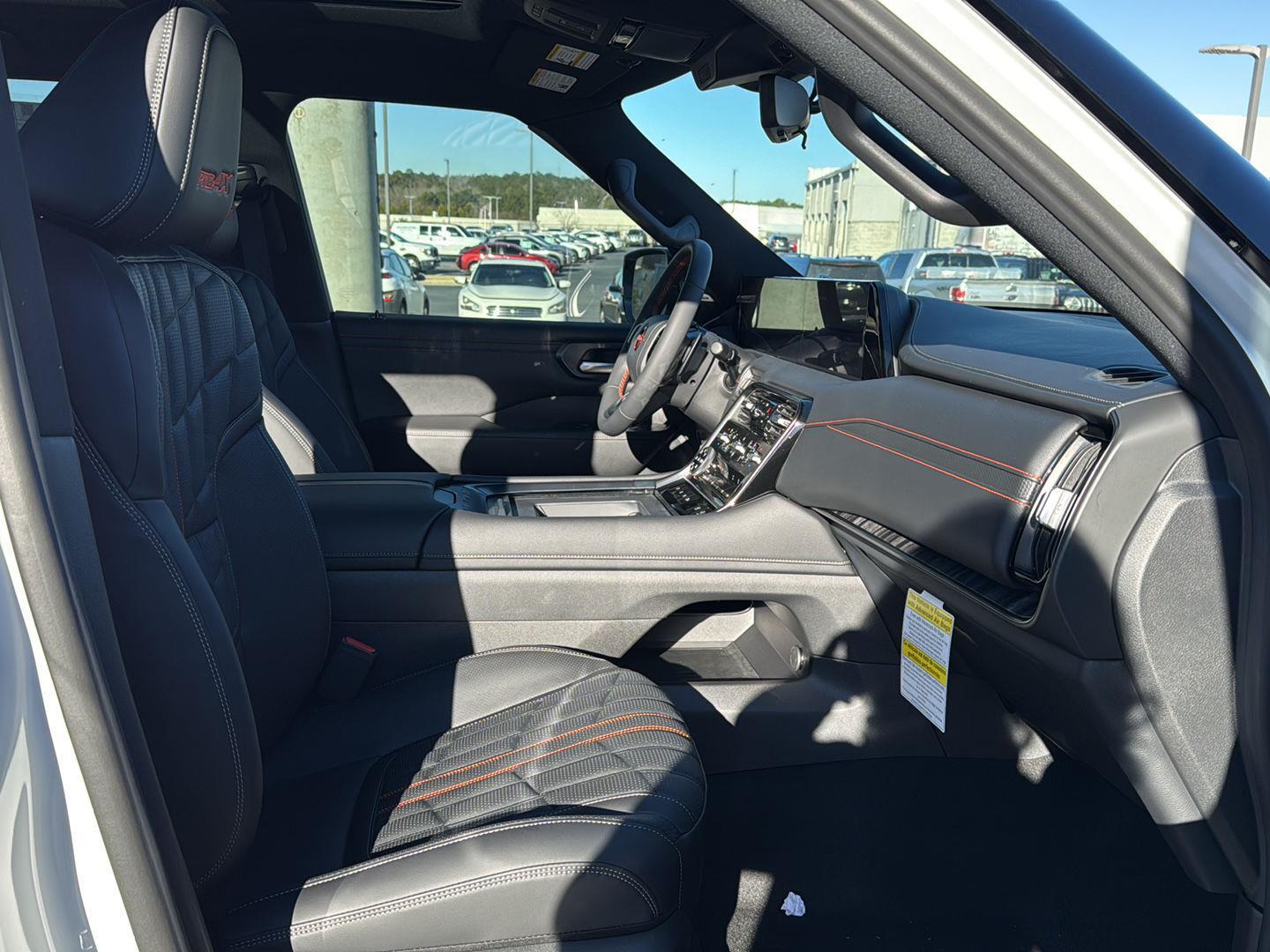 2026 Nissan Armada PRO-4X - Photo 10