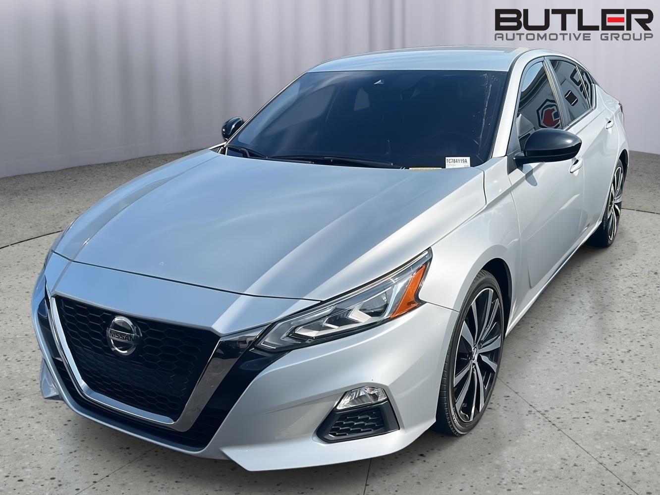 2022 Nissan Altima SR
