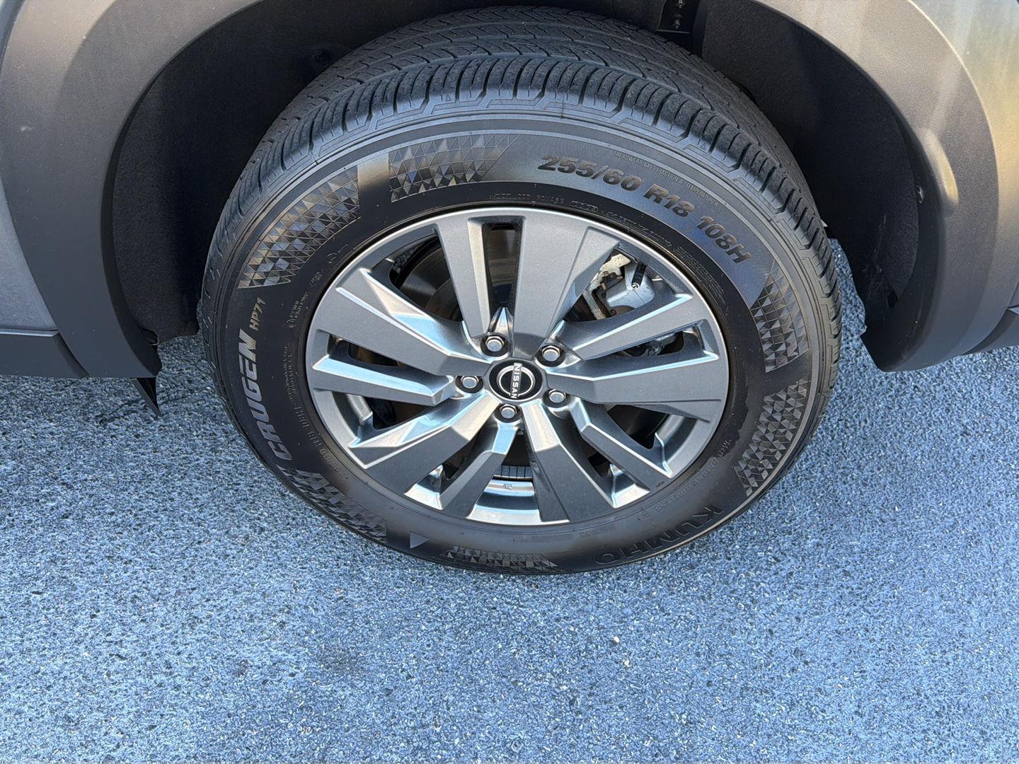 2025 Nissan Pathfinder SV - Photo 39
