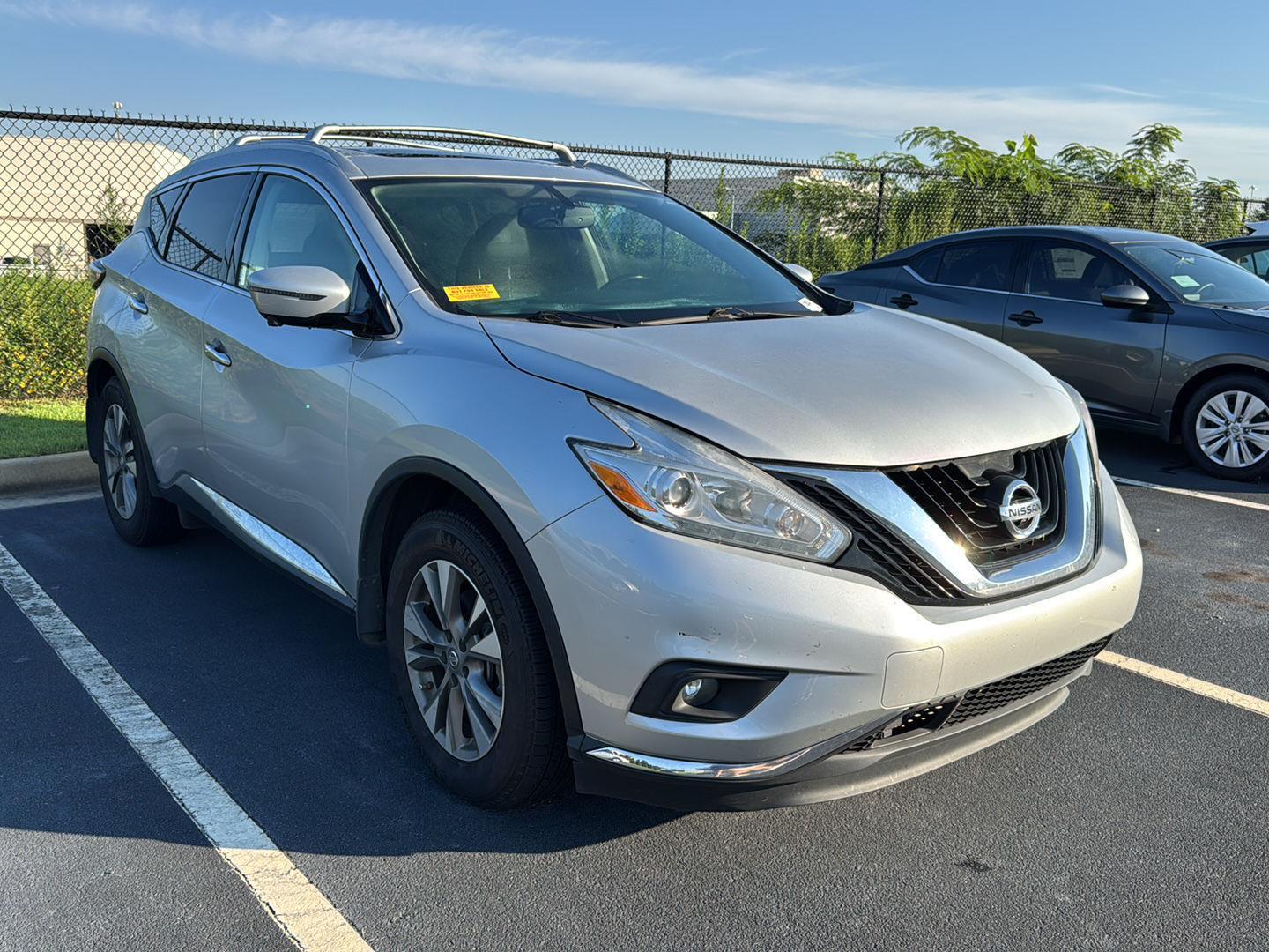 2017 Nissan Murano SL photo 2