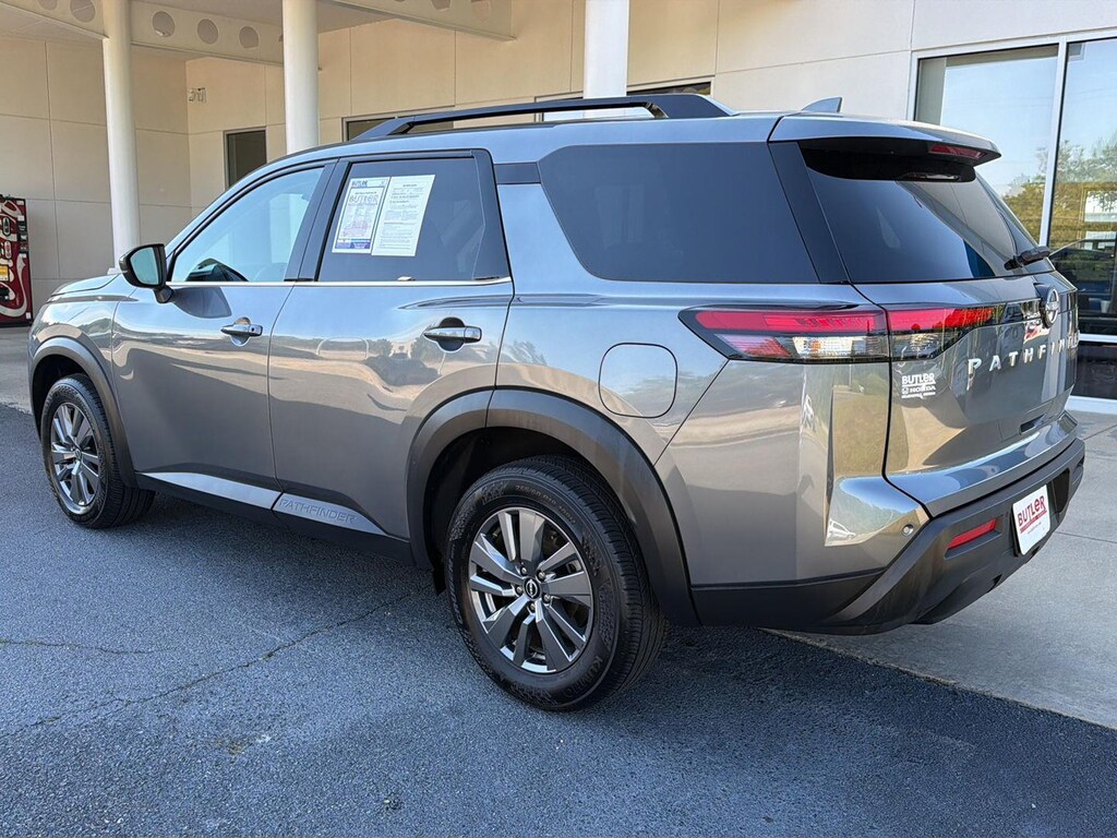 Used 2025 Nissan Pathfinder SV SUV