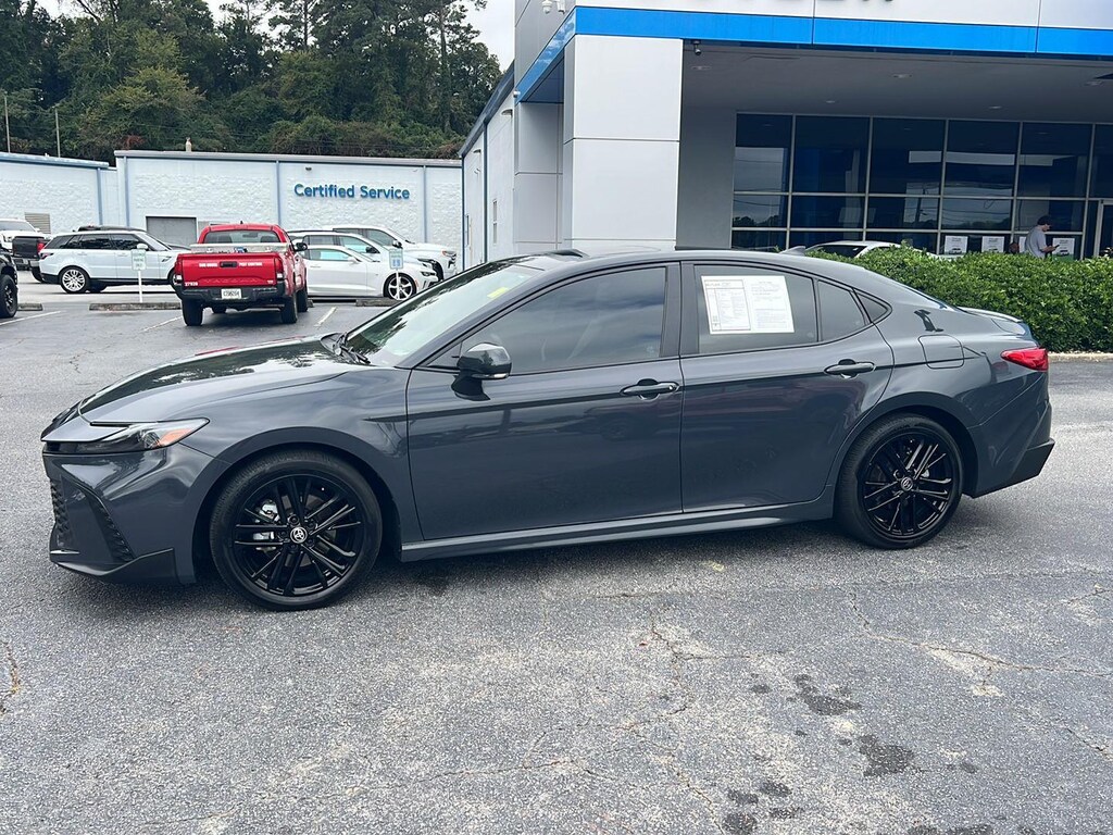 Used 2025 Toyota Camry SE Sedan