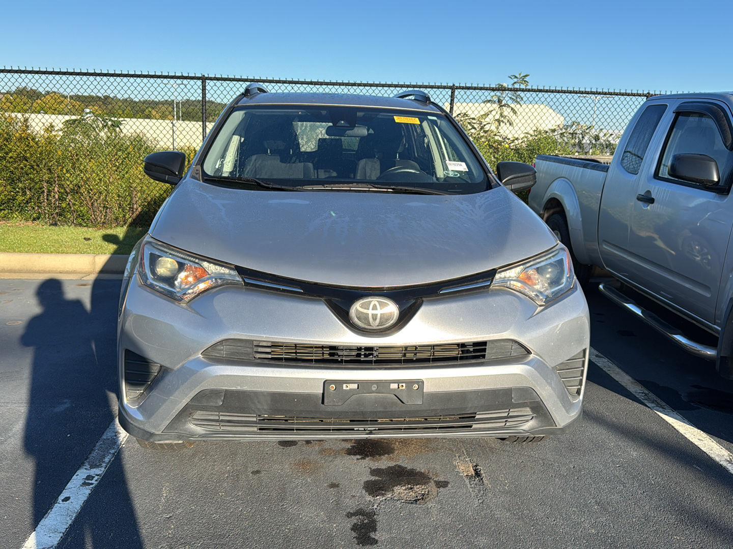 2018 Toyota RAV4 LE photo 3