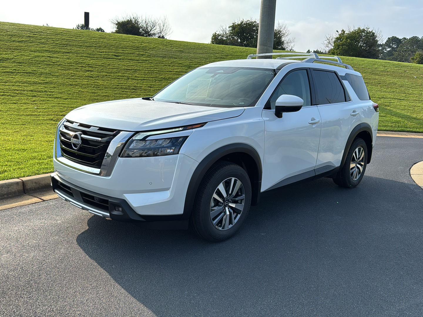 2025 Nissan Pathfinder SUV 