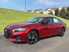 2026 Nissan Altima SR Sedan