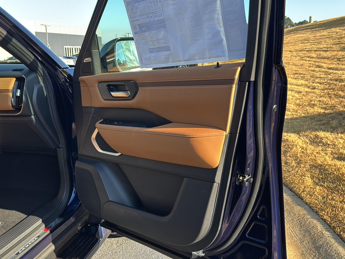 2026 Nissan Armada Platinum Reserve - Photo 12