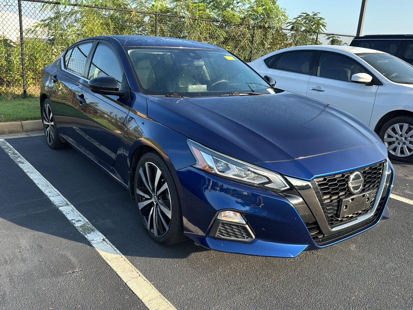2022 Nissan Altima 2.5 SR photo 4