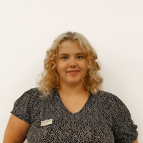 Staff member Jessica Walker from ID_49b2d79da61b