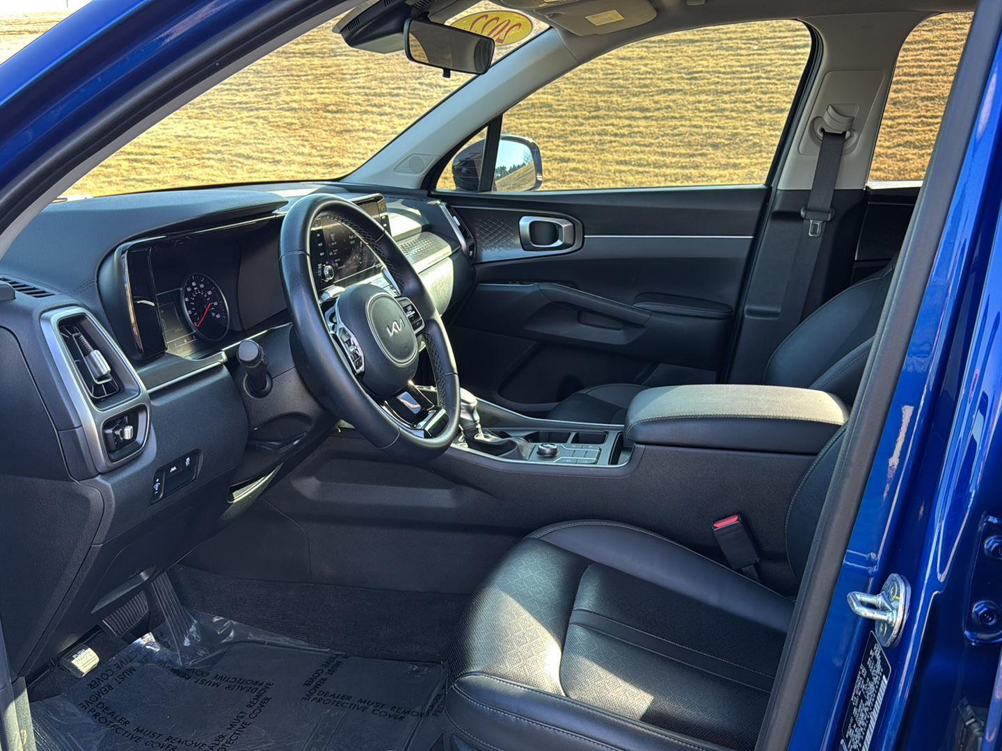 2022 Kia Sorento S - Photo 8