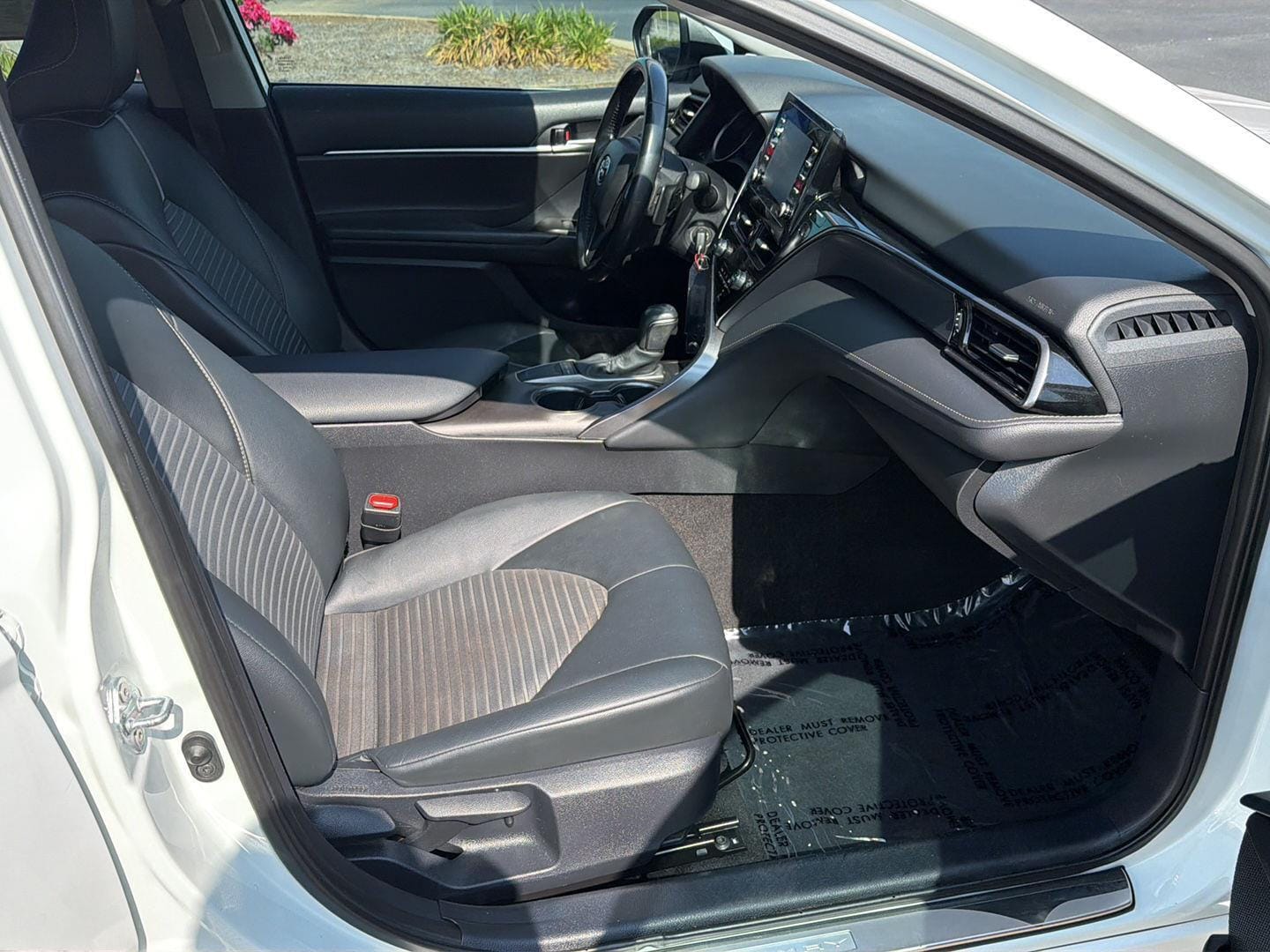 2024 Toyota Camry SE - Photo 13