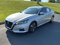 2022 Nissan Altima 2.5 SV Sedan