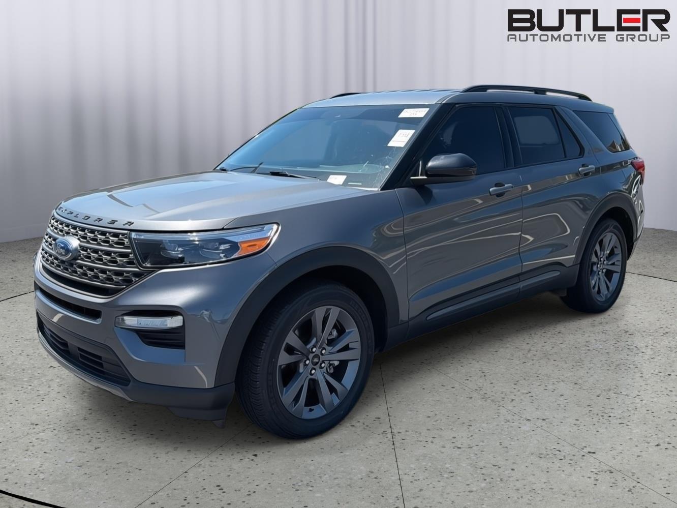 2022 Ford Explorer XLT RWD's photo