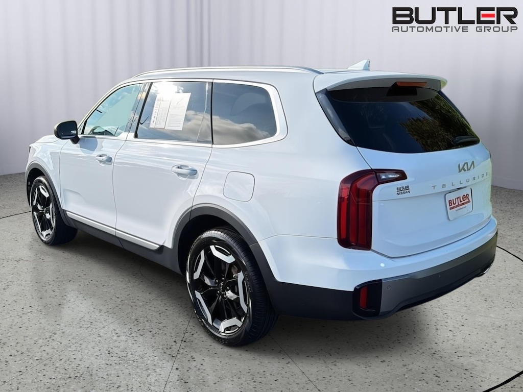 Used 2025 Kia Telluride S SUV