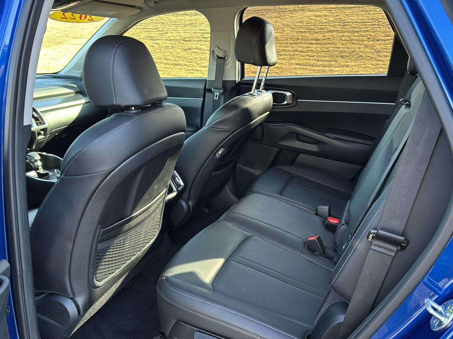 2022 Kia Sorento S - Photo 9