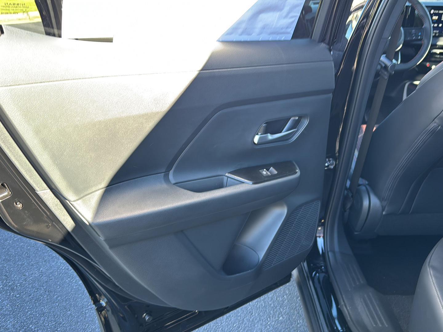 2026 Nissan KICKS SR - Photo 15