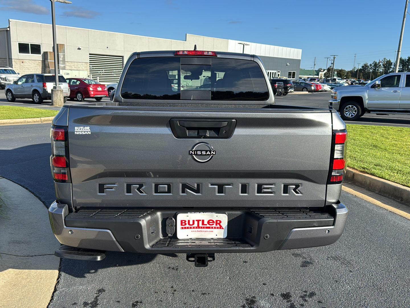 2026 Nissan Frontier SV photo 4