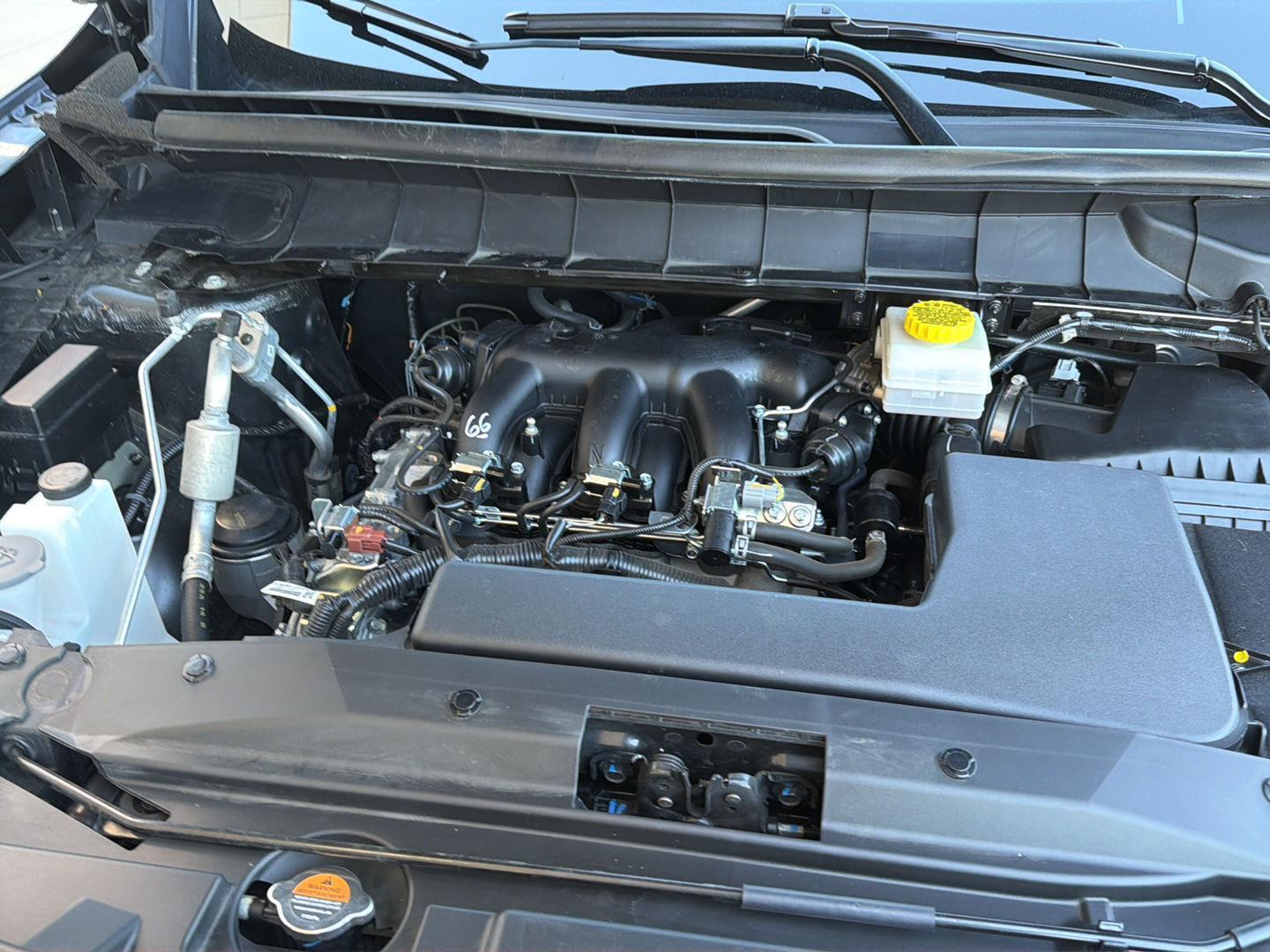2025 Nissan Pathfinder SV - Photo 36