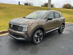 2026 Nissan Kicks SR SUV