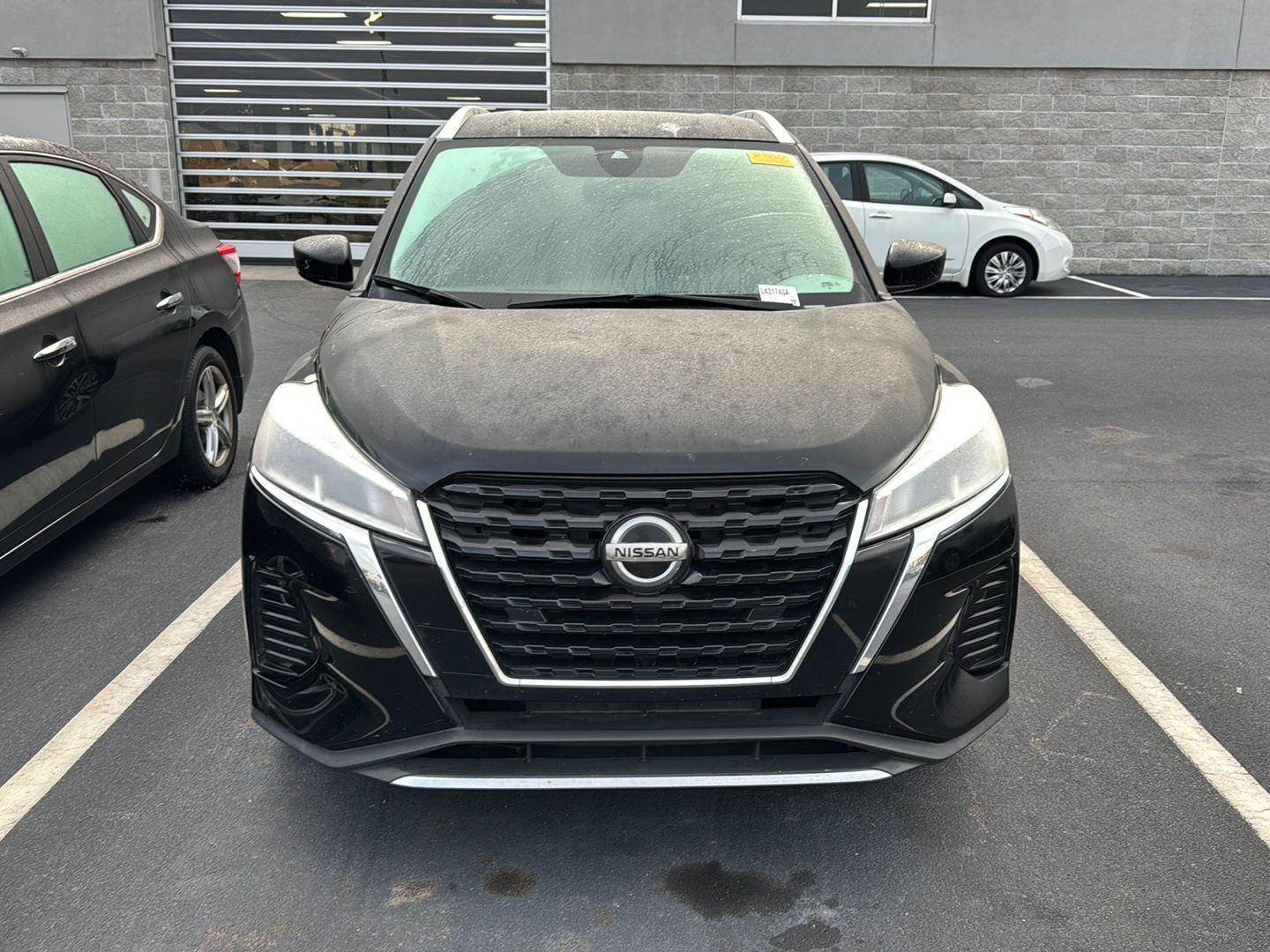 2021 Nissan Kicks SV photo 2