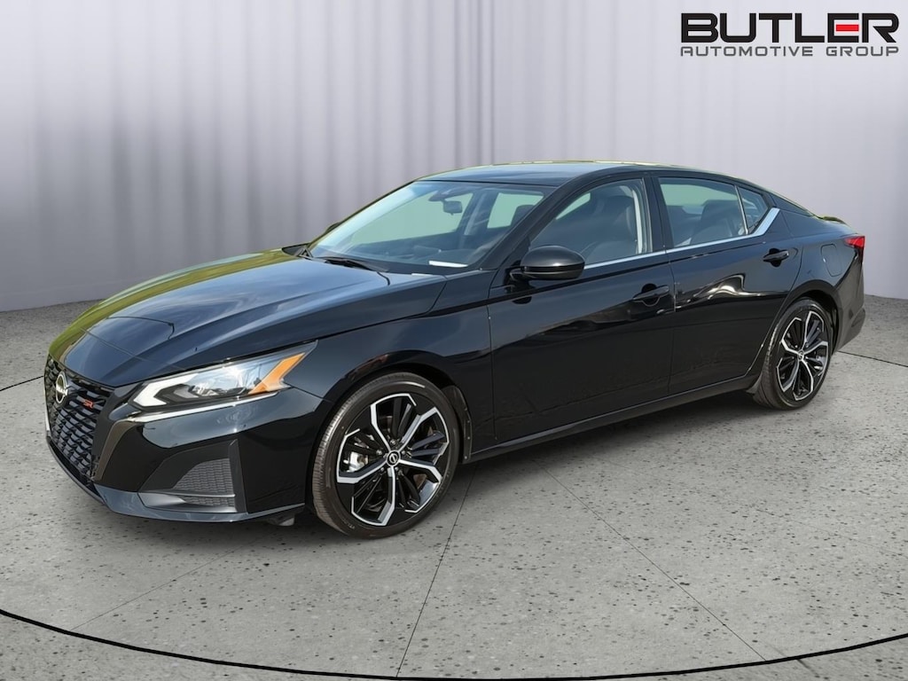 Used 2024 Nissan Altima 2.5 SR Sedan