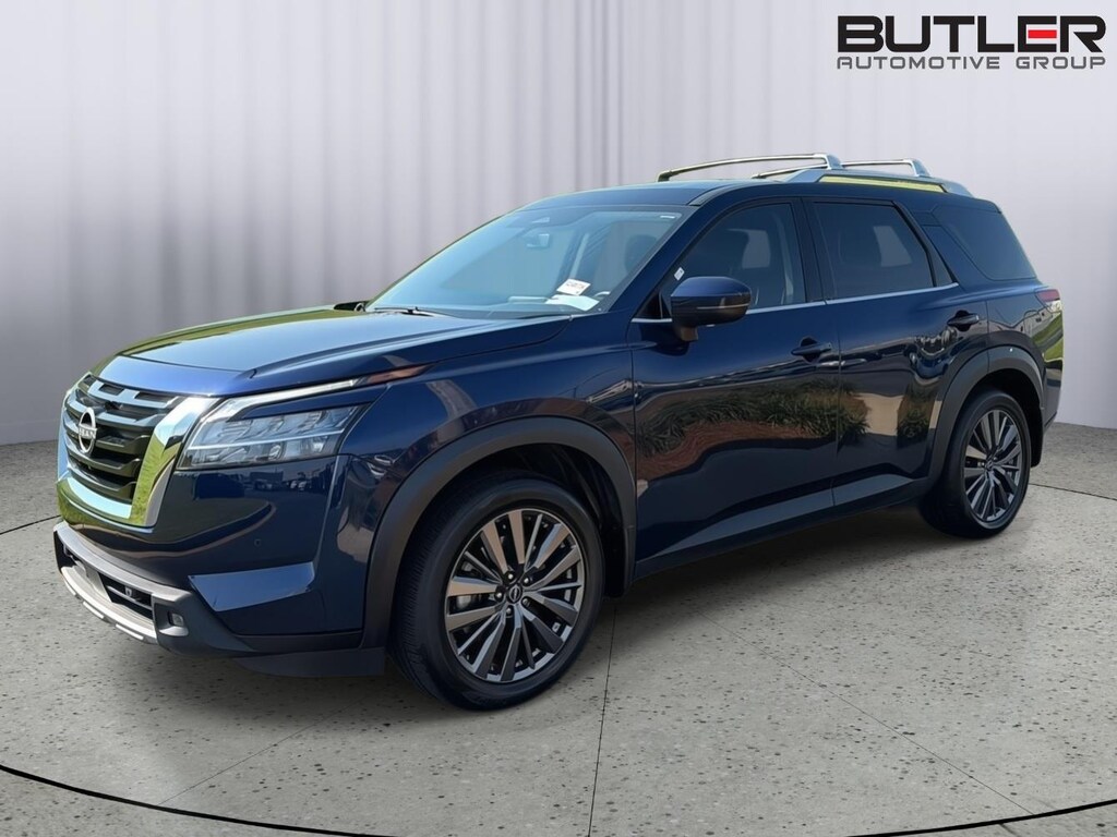 Used 2024 Nissan Pathfinder SL SUV