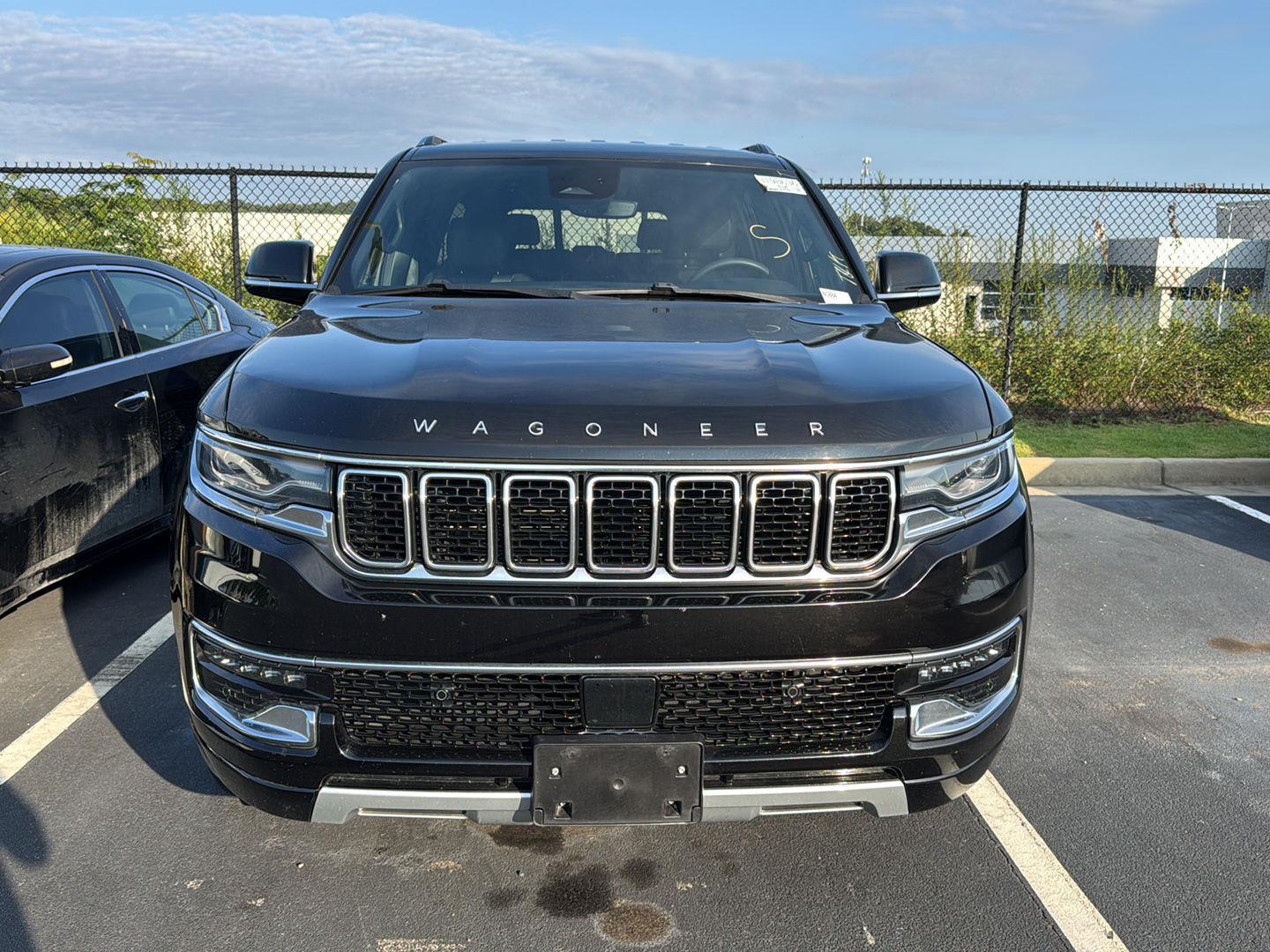 2023 Jeep Wagoneer L Series II photo 3